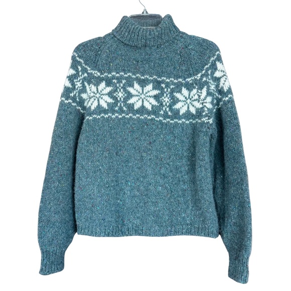 Ness of Scotland Poinsettia Pattern Turtleneck Green Tweed Sweater Size M - Picture 3 of 10